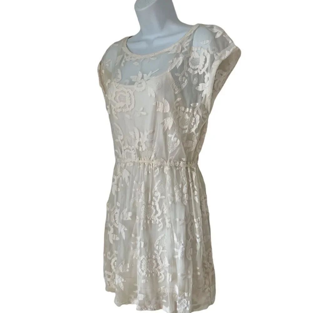 Hollister Baby Doll Overlay Lace Cream Romantic Mini Femenine Dress sz M